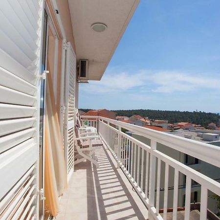 Apartman Antonio Lägenhet Makarska Exteriör bild