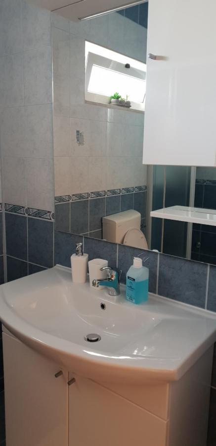 Apartman Antonio Lägenhet Makarska Exteriör bild