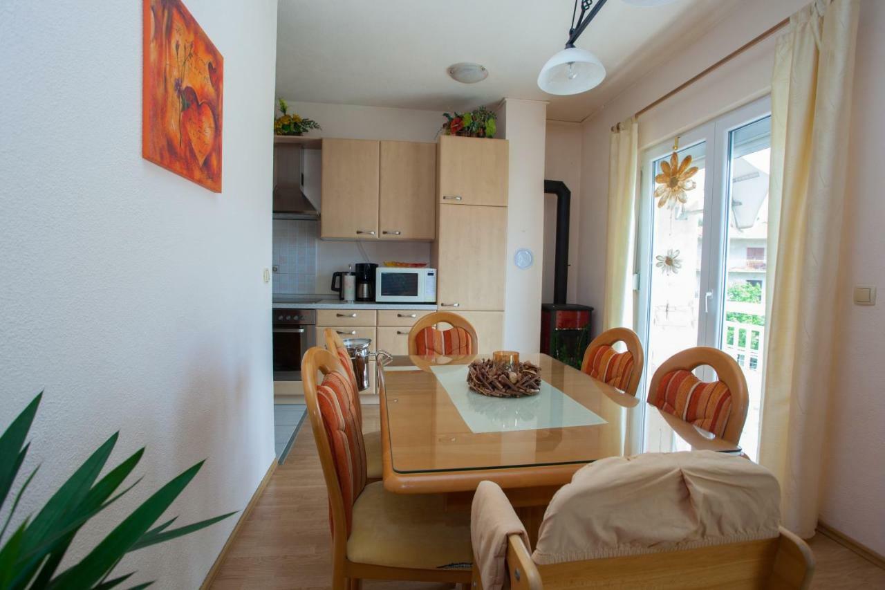 Apartman Antonio Lägenhet Makarska Exteriör bild
